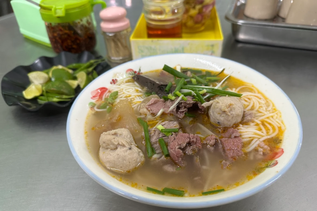Lưu ngay 10 quán bún bò Huế Đà Nẵng ngon nức tiếng 6 bún bò huế đà nẵng ngon