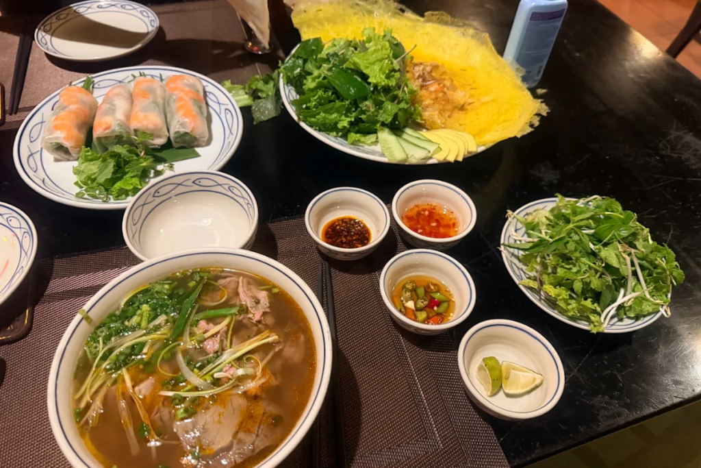 how much is lunch in da nang