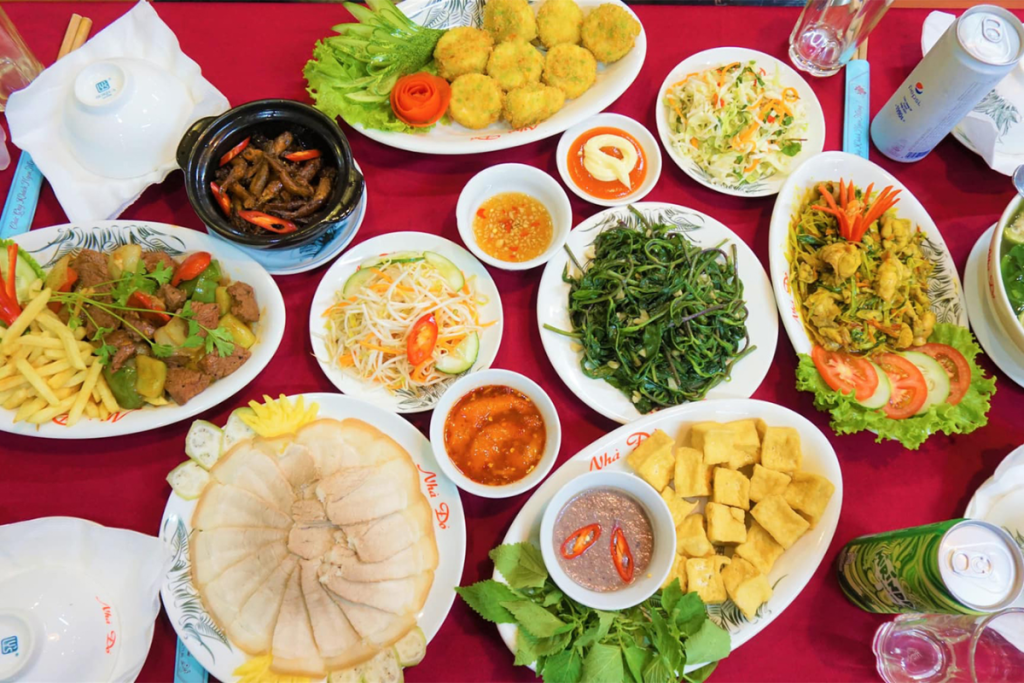 how much is lunch in da nang