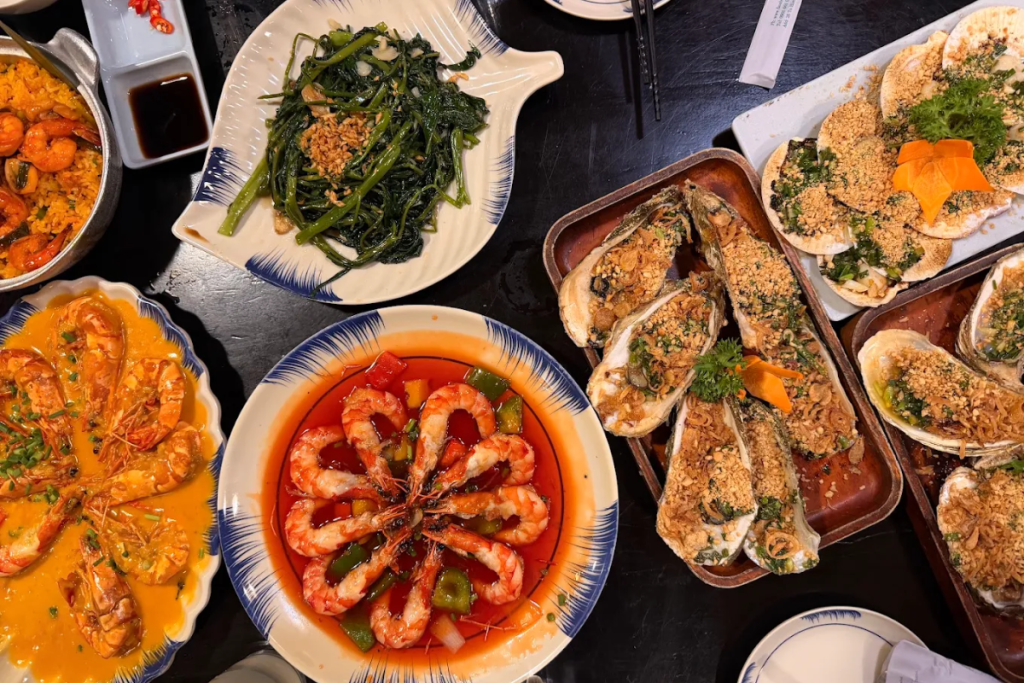 lunch in da nang