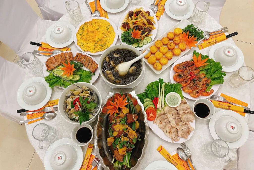 nhà hàng cơm việt đà nẵng