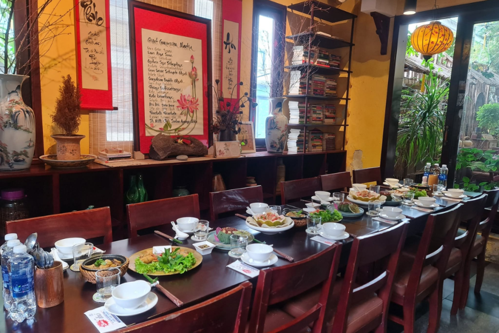 nhà hàng đà nẵng cơm chay