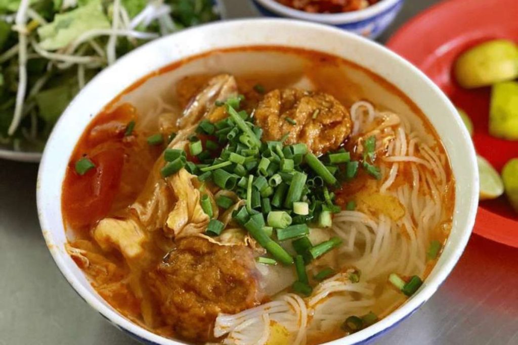 Vietnamese Food Da Nang: 10 Best Local Dishes to Try 2 best vietnamese food da nang